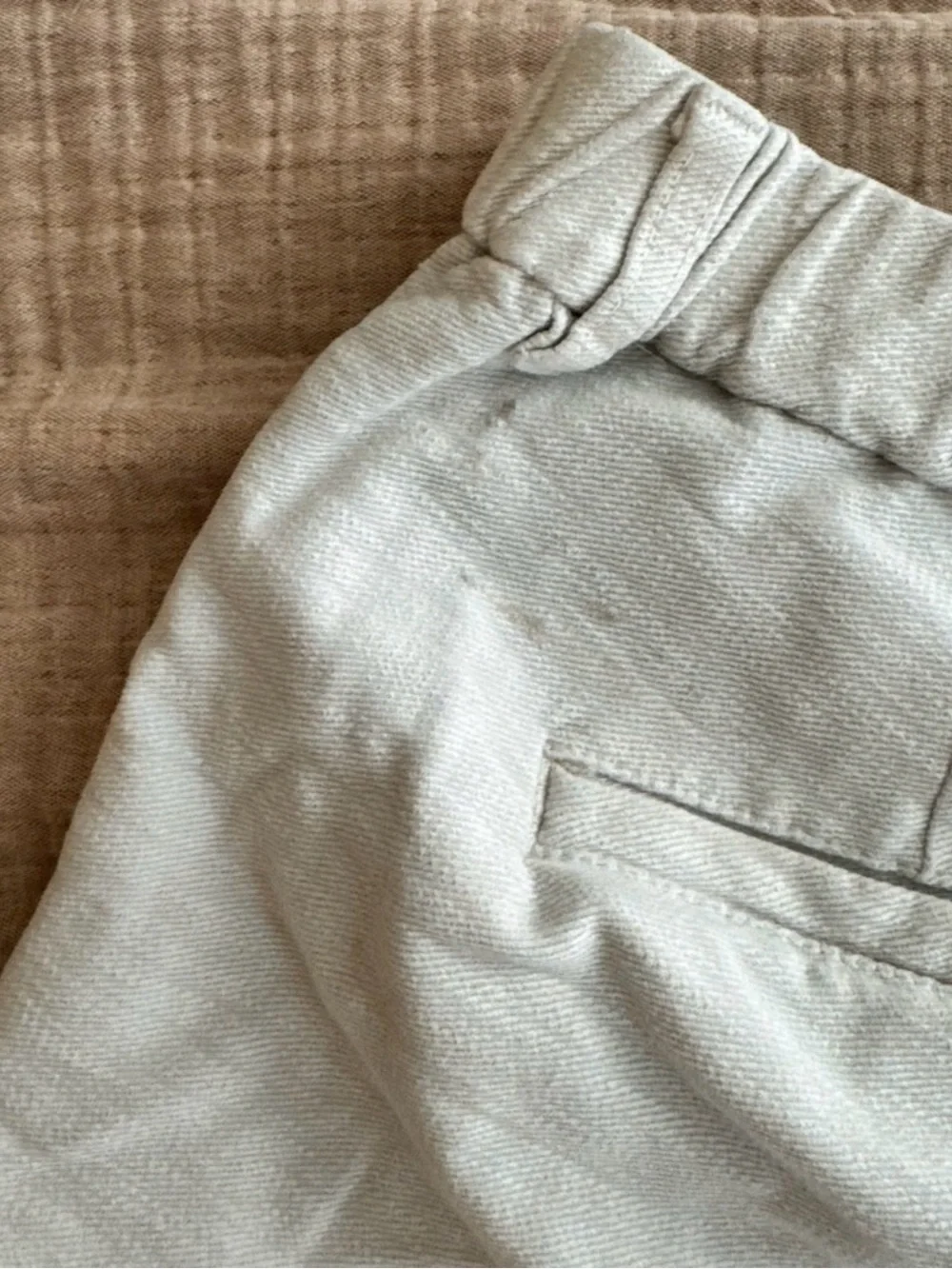 Chubbies Women's Light Beige Shorts - sz Large - Picture 3 of 3